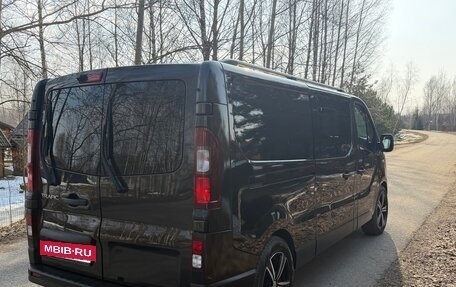 Renault Trafic, 2016 год, 2 200 000 рублей, 9 фотография