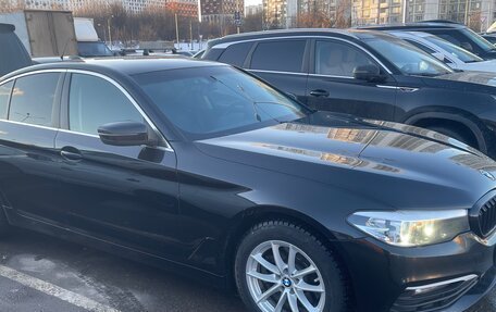 BMW 5 серия, 2019 год, 3 550 000 рублей, 2 фотография