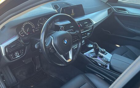 BMW 5 серия, 2019 год, 3 550 000 рублей, 9 фотография
