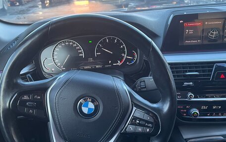 BMW 5 серия, 2019 год, 3 550 000 рублей, 18 фотография