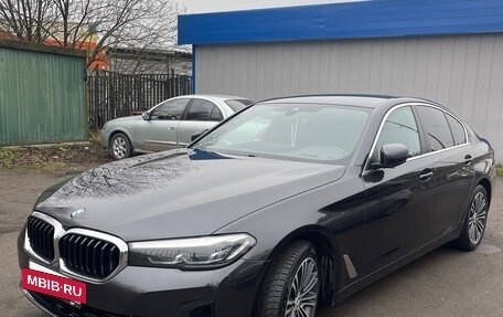 BMW 5 серия, 2021 год, 5 000 000 рублей, 2 фотография