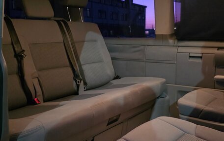 Volkswagen Multivan T5, 2004 год, 1 230 000 рублей, 14 фотография