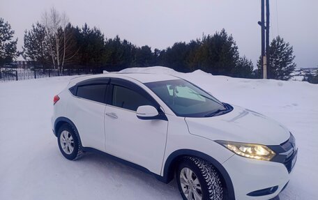 Honda Vezel, 2014 год, 1 600 000 рублей, 3 фотография