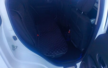 Honda Vezel, 2014 год, 1 600 000 рублей, 4 фотография