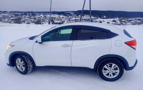 Honda Vezel, 2014 год, 1 600 000 рублей, 9 фотография