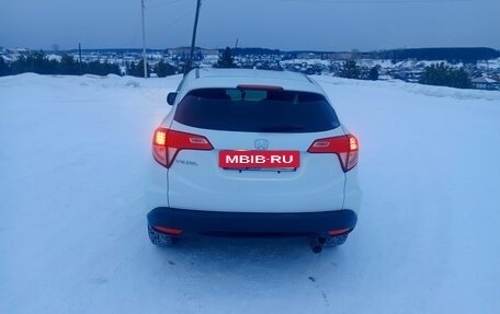 Honda Vezel, 2014 год, 1 600 000 рублей, 8 фотография