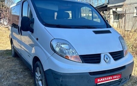 Renault Trafic, 2006 год, 1 200 000 рублей, 2 фотография