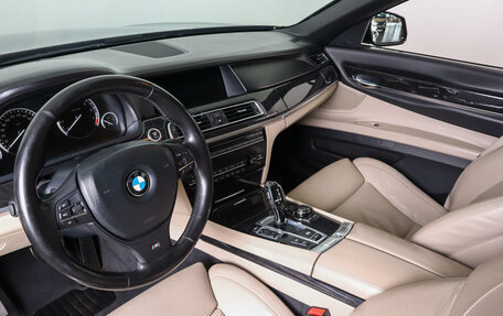 BMW 7 серия, 2011 год, 2 449 000 рублей, 10 фотография