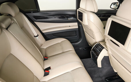 BMW 7 серия, 2011 год, 2 449 000 рублей, 12 фотография