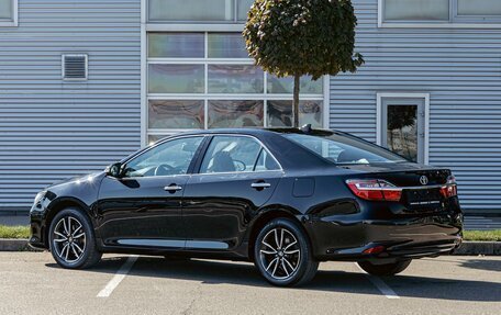 Toyota Camry, 2017 год, 1 795 000 рублей, 4 фотография