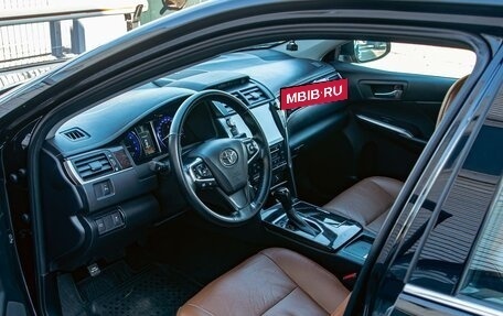 Toyota Camry, 2017 год, 1 795 000 рублей, 13 фотография