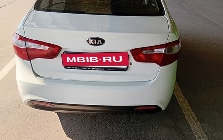 KIA Rio III рестайлинг, 2013 год, 600 000 рублей, 4 фотография