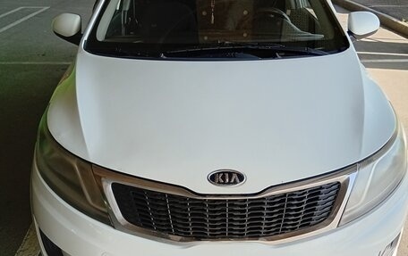 KIA Rio III рестайлинг, 2013 год, 600 000 рублей, 1 фотография