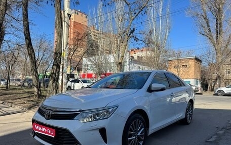 Toyota Camry, 2017 год, 1 890 000 рублей, 1 фотография