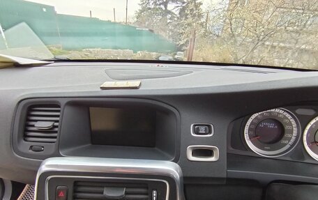 Volvo V60 I, 2013 год, 1 600 000 рублей, 11 фотография