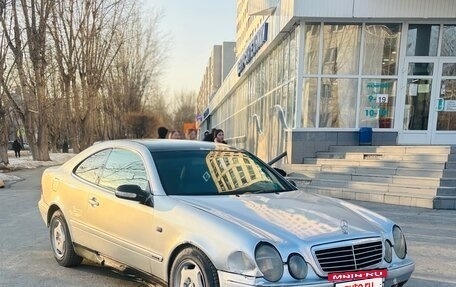 Mercedes-Benz CLK-Класс, 1999 год, 270 000 рублей, 2 фотография