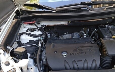 Mitsubishi Outlander III рестайлинг 3, 2017 год, 1 750 000 рублей, 3 фотография