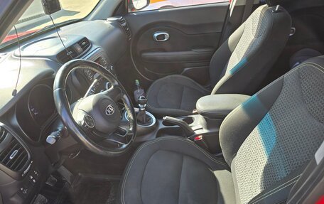 KIA Soul II рестайлинг, 2014 год, 900 000 рублей, 11 фотография