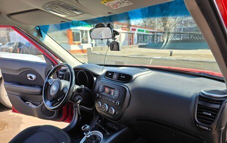 KIA Soul II рестайлинг, 2014 год, 900 000 рублей, 12 фотография