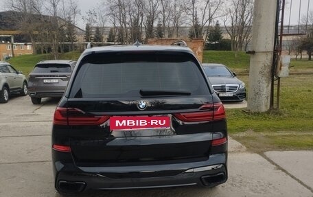 BMW X7, 2021 год, 9 000 000 рублей, 3 фотография