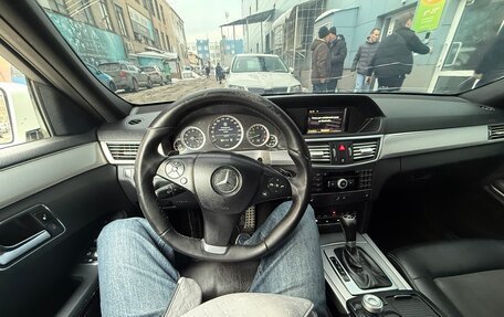 Mercedes-Benz E-Класс, 2010 год, 790 000 рублей, 9 фотография