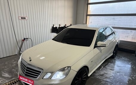 Mercedes-Benz E-Класс, 2010 год, 790 000 рублей, 5 фотография