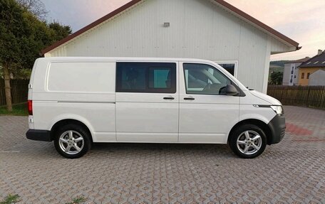 Volkswagen Transporter T6 рестайлинг, 2022 год, 3 000 000 рублей, 7 фотография
