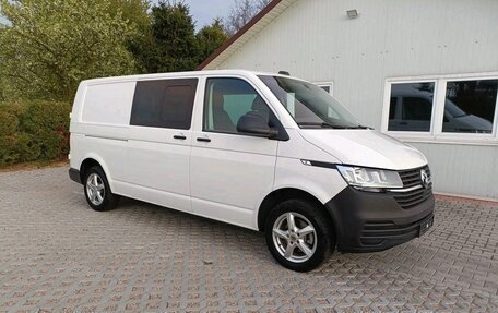 Volkswagen Transporter T6 рестайлинг, 2022 год, 3 000 000 рублей, 6 фотография