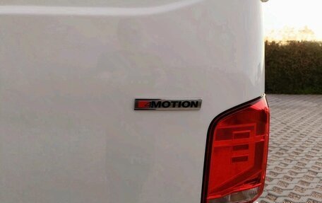 Volkswagen Transporter T6 рестайлинг, 2022 год, 3 000 000 рублей, 12 фотография