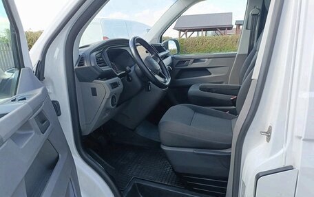 Volkswagen Transporter T6 рестайлинг, 2022 год, 3 000 000 рублей, 18 фотография