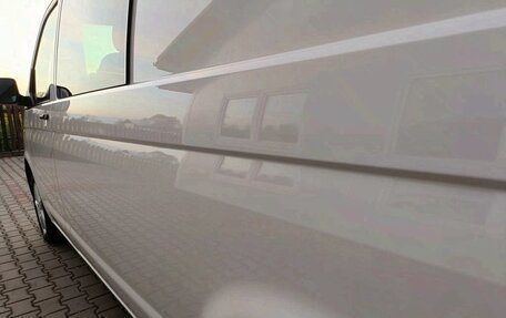 Volkswagen Transporter T6 рестайлинг, 2022 год, 3 000 000 рублей, 14 фотография