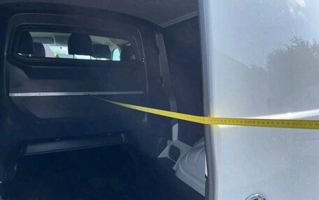 Volkswagen Transporter T6 рестайлинг, 2022 год, 3 000 000 рублей, 29 фотография