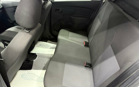 Renault Logan II, 2019 год, 920 000 рублей, 18 фотография