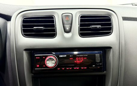 Renault Logan II, 2019 год, 920 000 рублей, 15 фотография