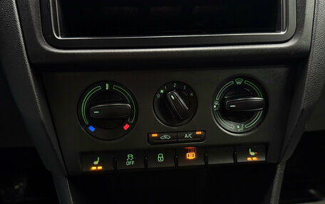 Skoda Rapid I, 2016 год, 1 020 000 рублей, 14 фотография