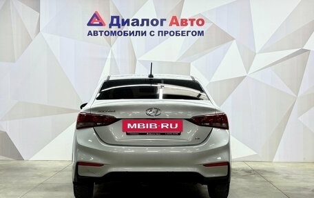 Hyundai Solaris II рестайлинг, 2017 год, 1 120 000 рублей, 5 фотография
