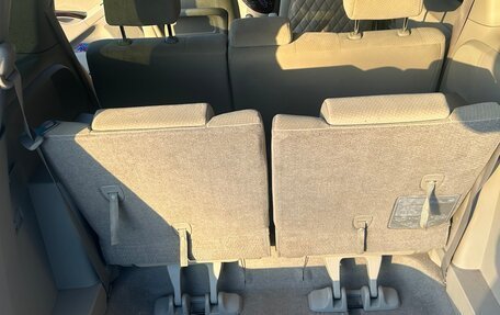 Toyota ISis I, 2013 год, 1 329 000 рублей, 3 фотография