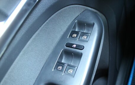 Volkswagen Touran III, 2011 год, 939 000 рублей, 9 фотография