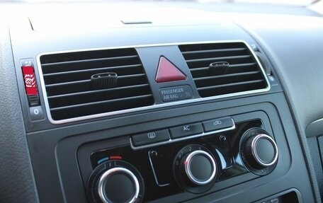 Volkswagen Touran III, 2011 год, 939 000 рублей, 15 фотография