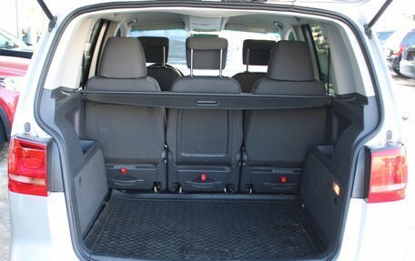 Volkswagen Touran III, 2011 год, 939 000 рублей, 20 фотография