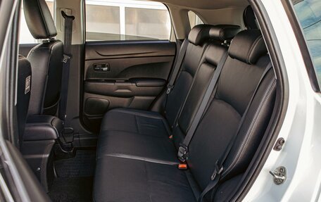 Mitsubishi ASX I рестайлинг, 2015 год, 1 055 000 рублей, 17 фотография