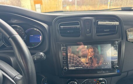 Renault Sandero II рестайлинг, 2015 год, 950 000 рублей, 10 фотография