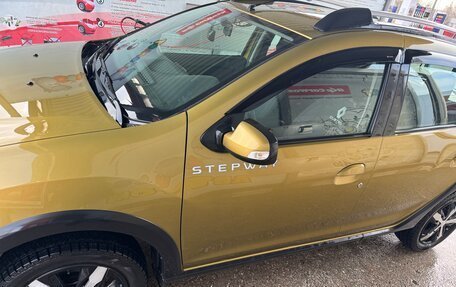 Renault Sandero II рестайлинг, 2015 год, 950 000 рублей, 3 фотография