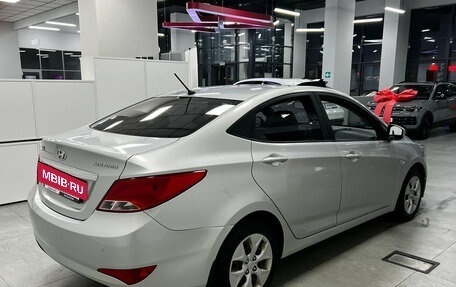 Hyundai Solaris II рестайлинг, 2014 год, 870 000 рублей, 3 фотография
