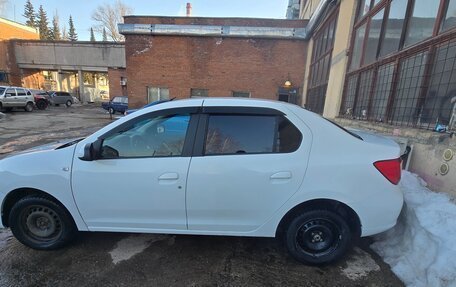 Renault Logan II, 2021 год, 700 000 рублей, 3 фотография
