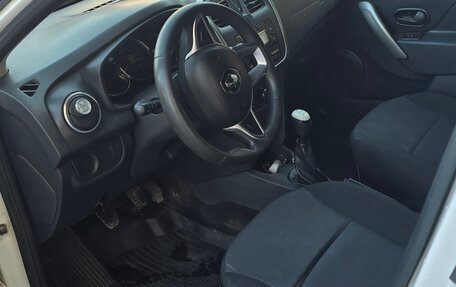 Renault Logan II, 2021 год, 700 000 рублей, 4 фотография