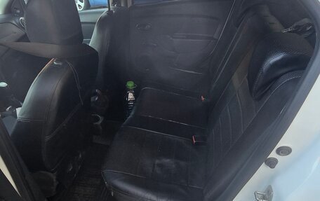 Renault Logan II, 2021 год, 700 000 рублей, 5 фотография