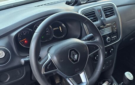 Renault Logan II, 2021 год, 700 000 рублей, 10 фотография