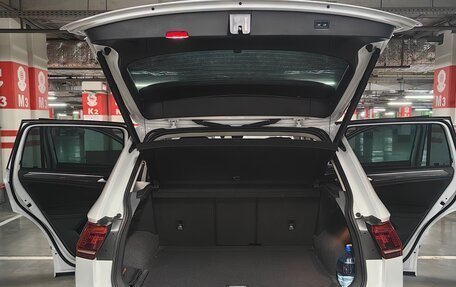 Volkswagen Tiguan II, 2018 год, 2 899 000 рублей, 13 фотография