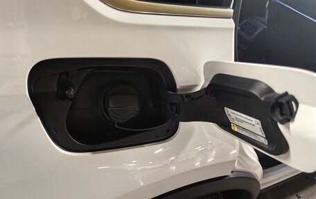 Volkswagen Tiguan II, 2018 год, 2 899 000 рублей, 18 фотография